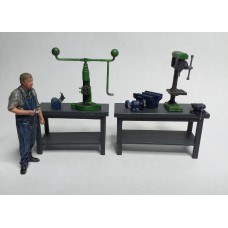 7mm scale work bench tools